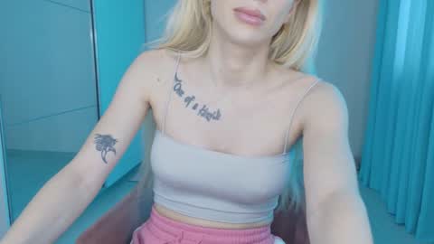 mia_angel online show from 06.10.26