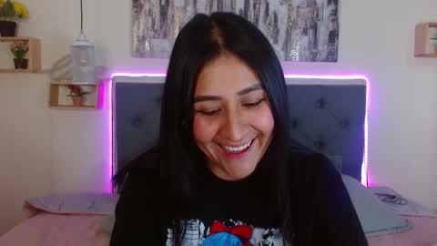 Snapshot of mia_ayra chatting on 10.04.25 M I A A Y R A online show from 10.04.25