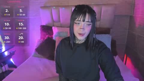 Mia online show from 06.24.26