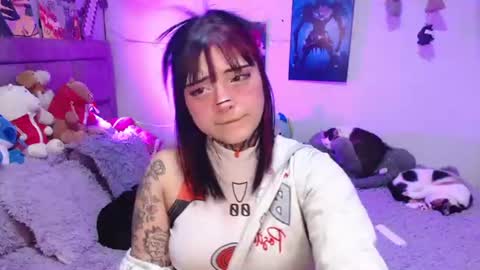 Mia online show from 07.11.26