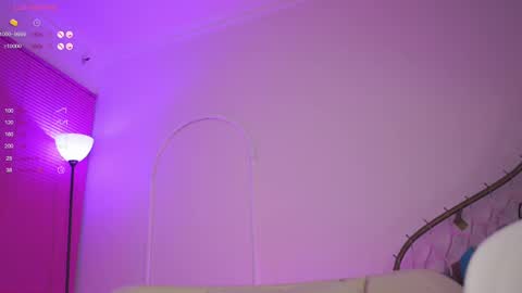 Anna online show from 02.19.25