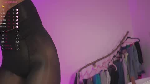 Anna online show from 02.24.25