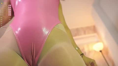 Snapshot of mia_coliin chatting on 02.15.26 Anna online show from 02.15.26