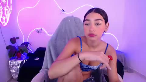 mia_cute_girl online show from 07.28.26