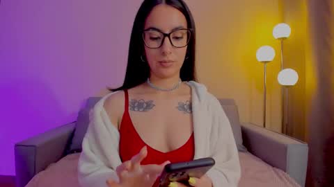 Sarah Luna online show from 03.04.26