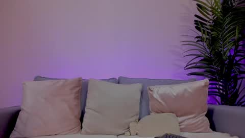 Sarah Luna online show from 05.20.26