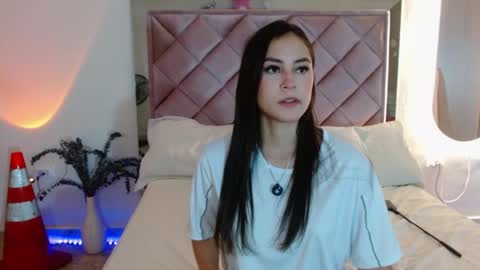 Mia Dark online show from 11.03.25