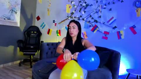 mia_davis__ online show from 06.13.26