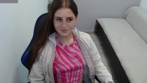 Mia online show from 11.06.25