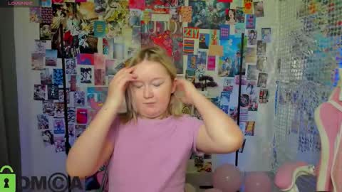 Snapshot of mia_ferd chatting on 10.06.25 Mia online show from 10.06.25