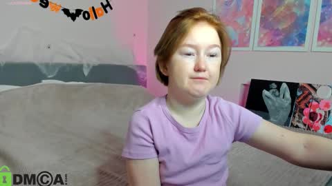 Snapshot of mia_ferd chatting on 10.27.25 Mia online show from 10.27.25