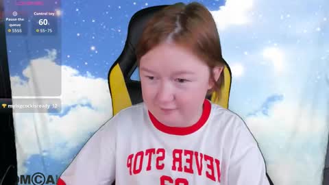 Snapshot of mia_ferd chatting on 11.21.25 Mia online show from 11.21.25