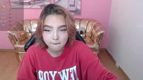 Snapshot of mia_foster_t chatting on 11.11.25 Mia online show from 11.11.25