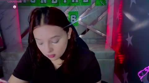 Mia online show from 07.12.26