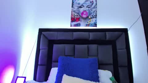 mia fox online show from 03.12.26