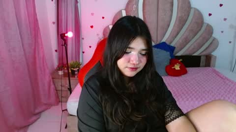 mia online show from 04.25.26