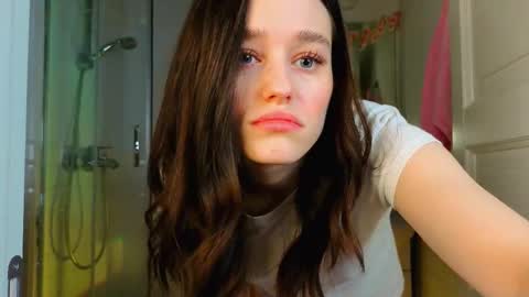 Mia online show from 02.28.25