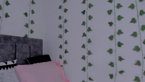 Snapshot of mia_garcia2 chatting on 06.12.26 MIA online show from 06.12.26