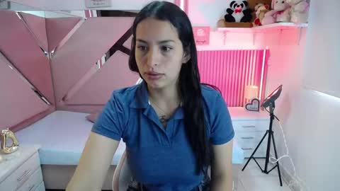mia_garcia28 online show from 05.11.26