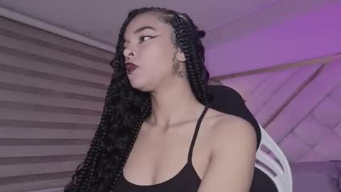 Mia online show from 02.20.26