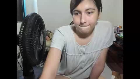 Snapshot of mia_goth766259 chatting on 11.25.25 izzy online show from 11.25.25