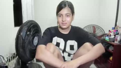 Snapshot of mia_goth766259 chatting on 11.28.25 izzy online show from 11.28.25