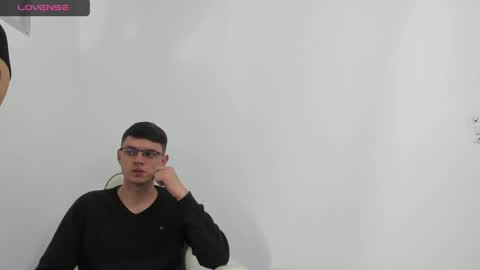 mia_ian online show from 04.20.26