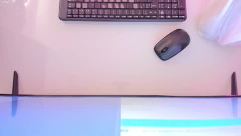    online show from 10.28.25