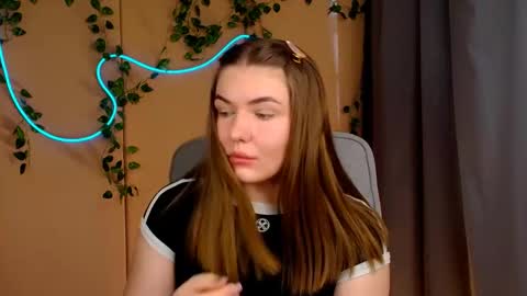 mia_lemm online show from 05.06.26