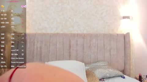 Mia online show from 10.06.25