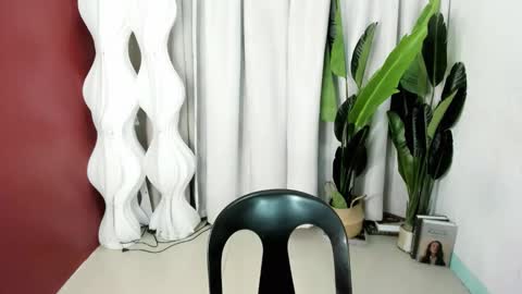 M I A online show from 03.10.26