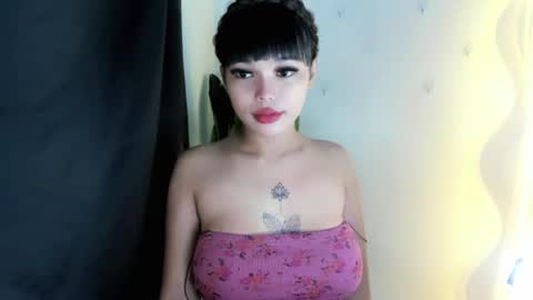M I A online show from 04.22.26