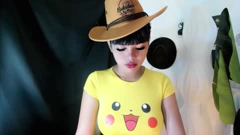 M I A online show from 06.11.26