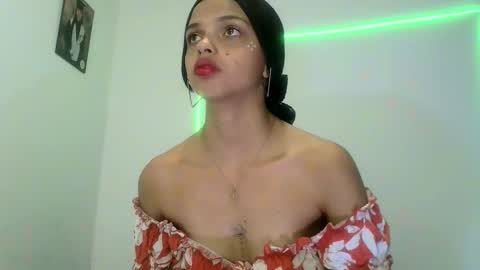 mia lucy 21 online show from 09.24.25