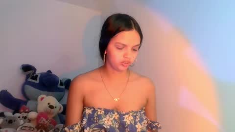 mia lucy 21 online show from 04.06.26