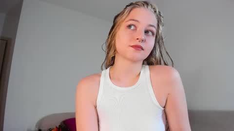 Mia here Appreciate your support online show from 11.28.25