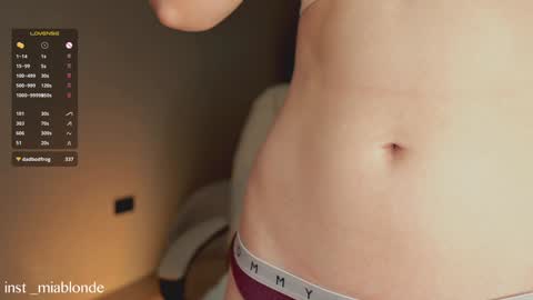 mia_milagros online show from 12.11.24