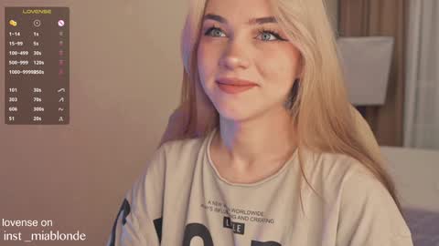 mia_milagros online show from 01.06.25