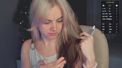 mia_milagros online show from 02.08.25