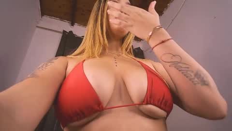 Snapshot of mia_millers2311 chatting on 05.05.26 mia independent model online show from 05.05.26