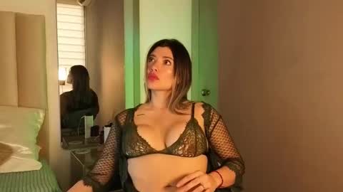 Mia Monroe online show from 11.10.25