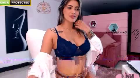 Mia online show from 05.12.26