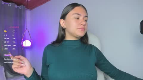 Snapshot of mia_nevaeh chatting on 08.07.26 Mia Nevaeh - follow me online show from 08.07.26