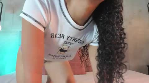 Snapshot of mia_phalmerr chatting on 05.30.26 Mia Phalmer online show from 05.30.26