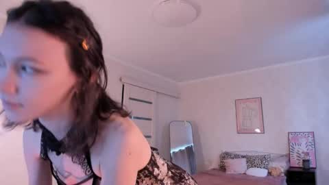 Mia Pimmy online show from 05.03.26