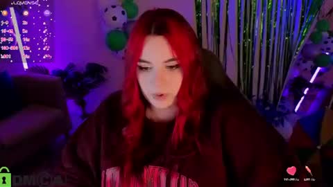 Snapshot of mia_r0ss chatting on 06.21.26 Mia online show from 06.21.26