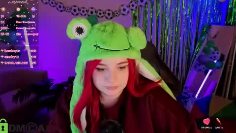 Snapshot of mia_r0ss chatting on 06.22.26 Mia online show from 06.22.26
