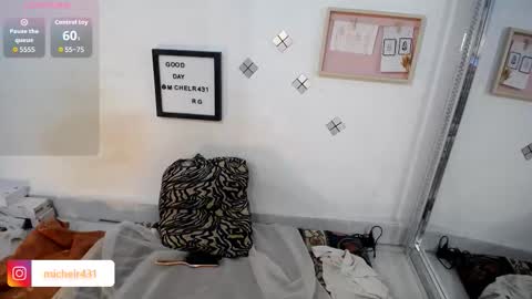 mia reys online show from 10.18.25