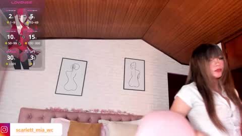 Snapshot of mia_rousseau chatting on 12.18.25 MIA online show from 12.18.25