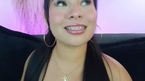 Mia online show from 05.23.26